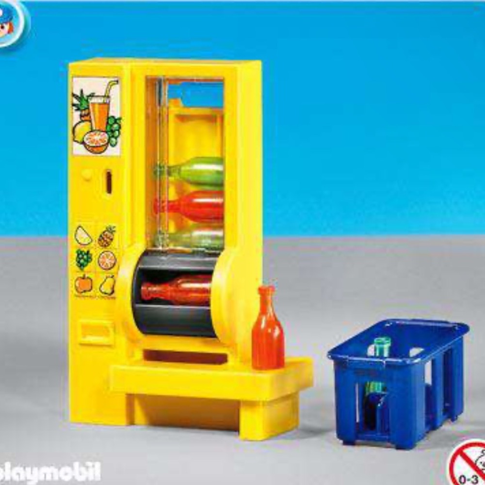 New Playmobil Suburban Life Vending Machine Set #7931